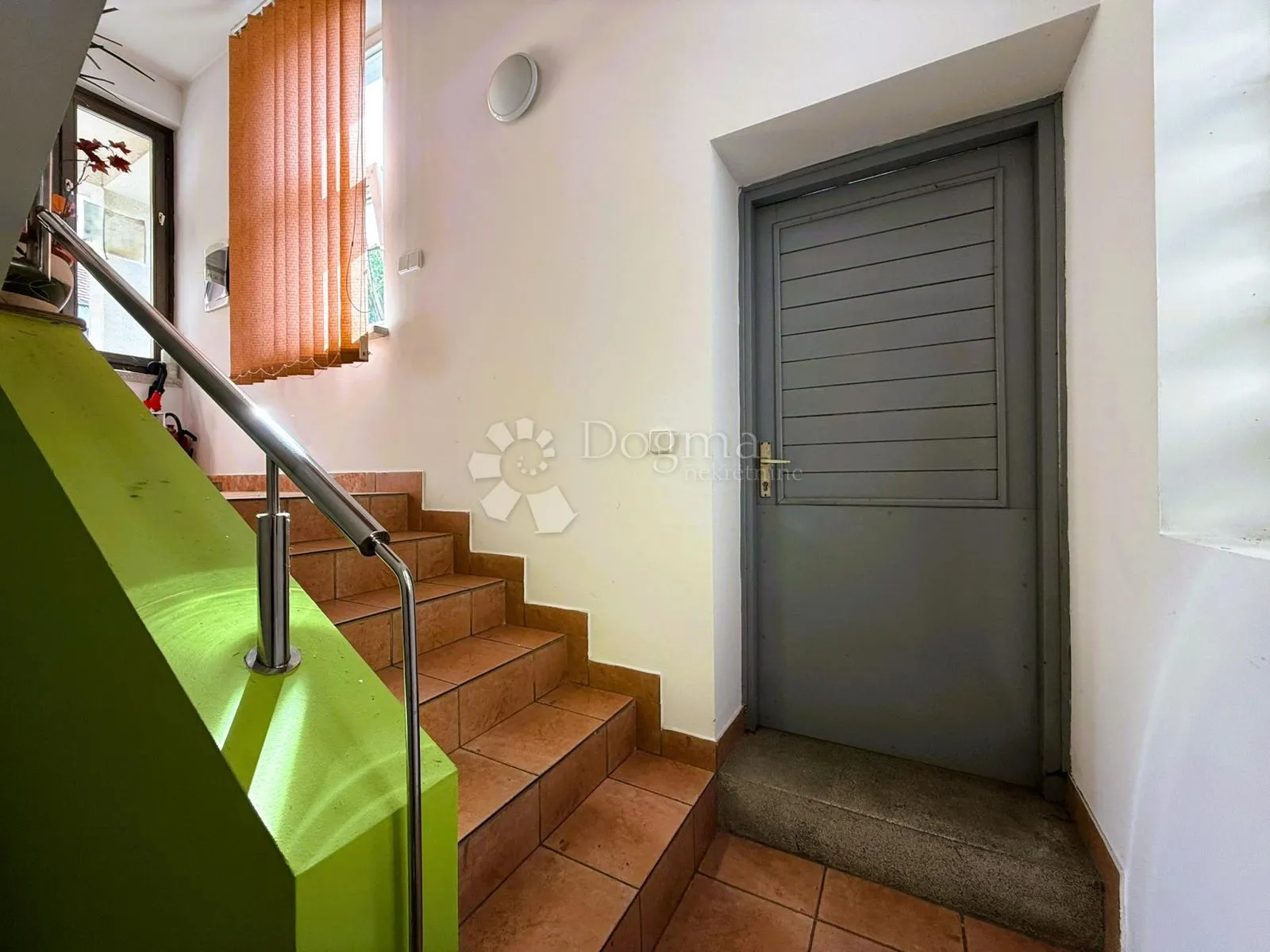 poslovni prostor 93 m² za ordinaciju ili ured - slika 12