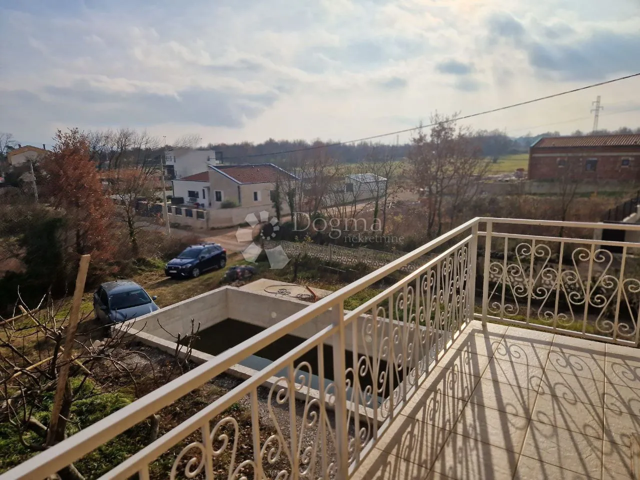 obiteljska kuća sa 2 stana i bazenom, okolica labina - slika 4