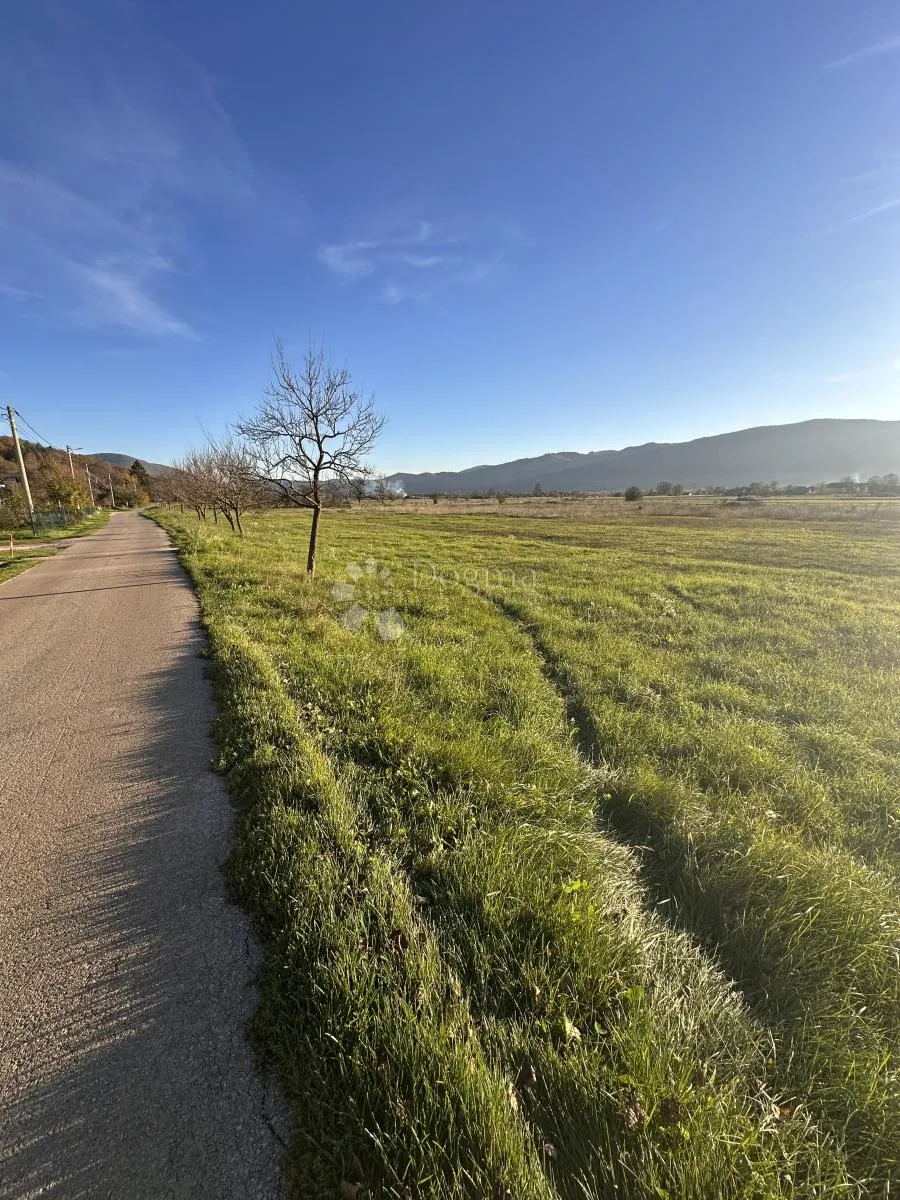 sinac prodaje se građevinsko zemljište 11000 m2 - slika 5