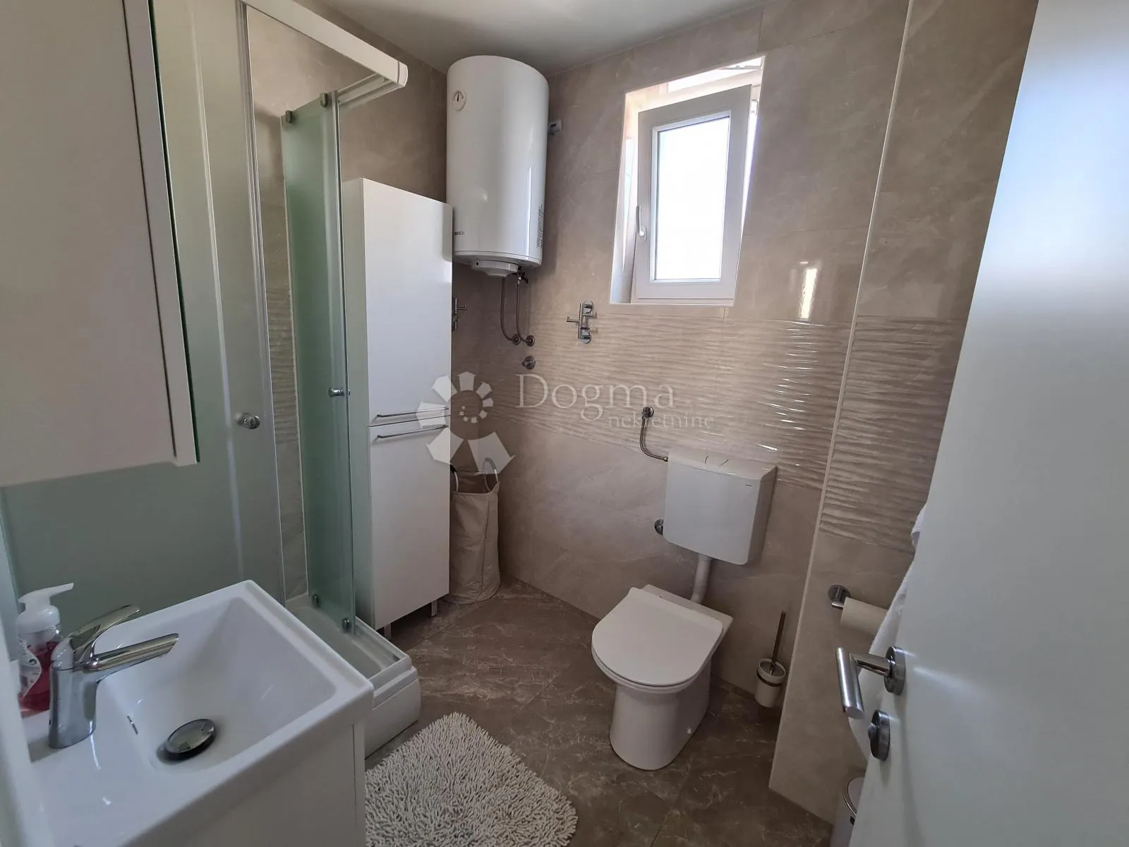 dramalj, apartmanska kuća 200 m od mora - slika 14