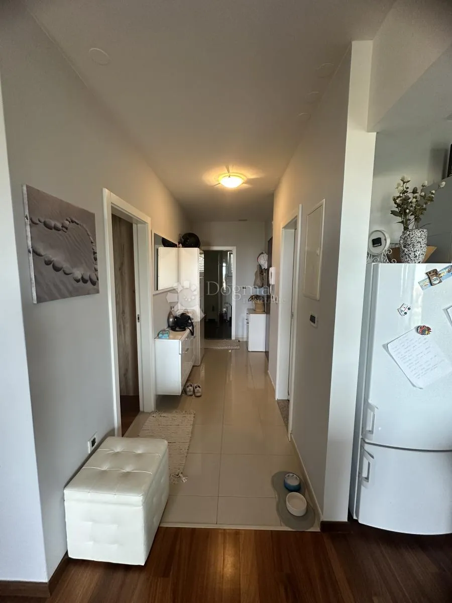 primošten, moderan dvosoban stan s panoramskim pogledom - slika 11