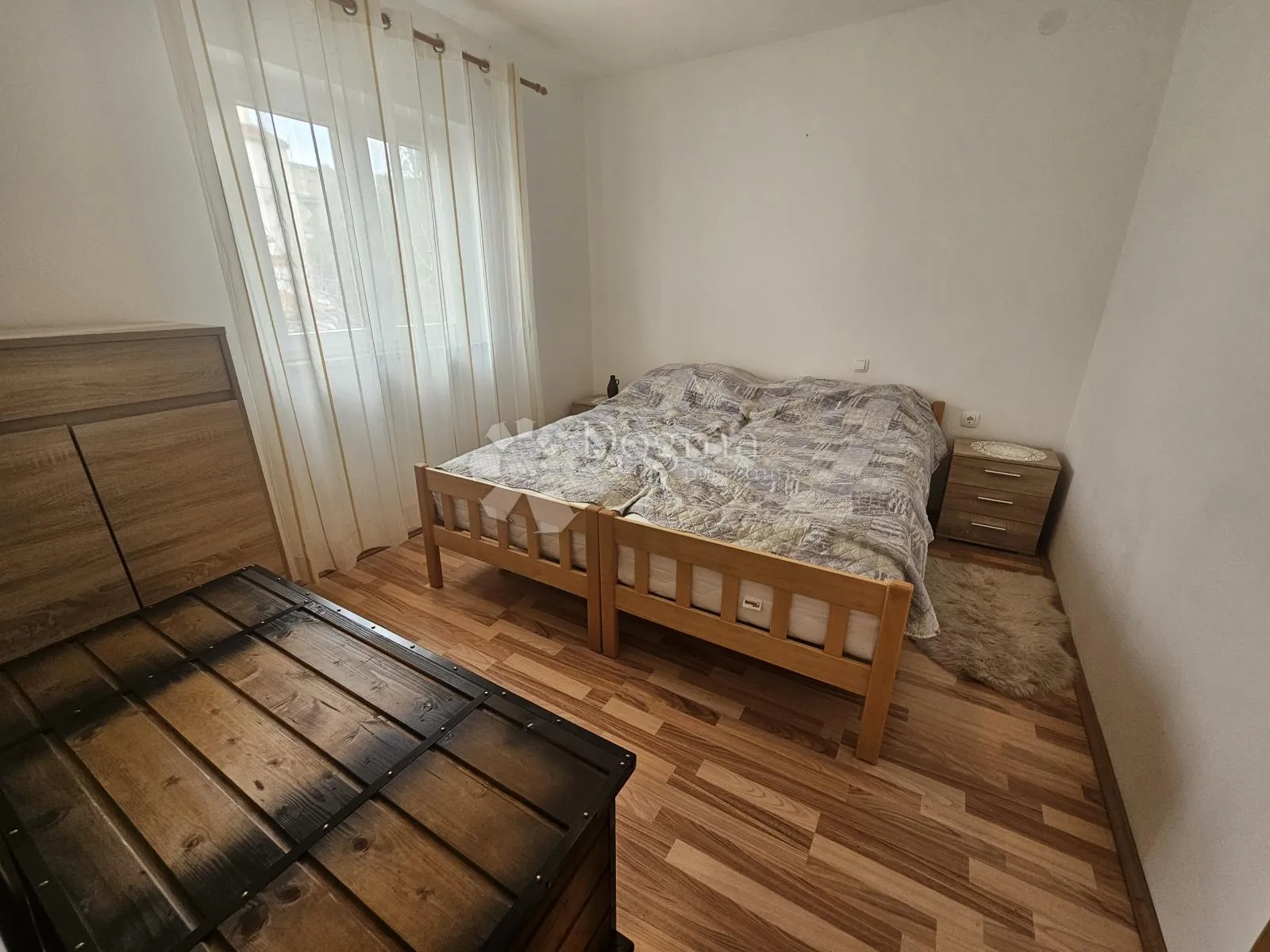 samostojeća kuća u puntu! - slika 14