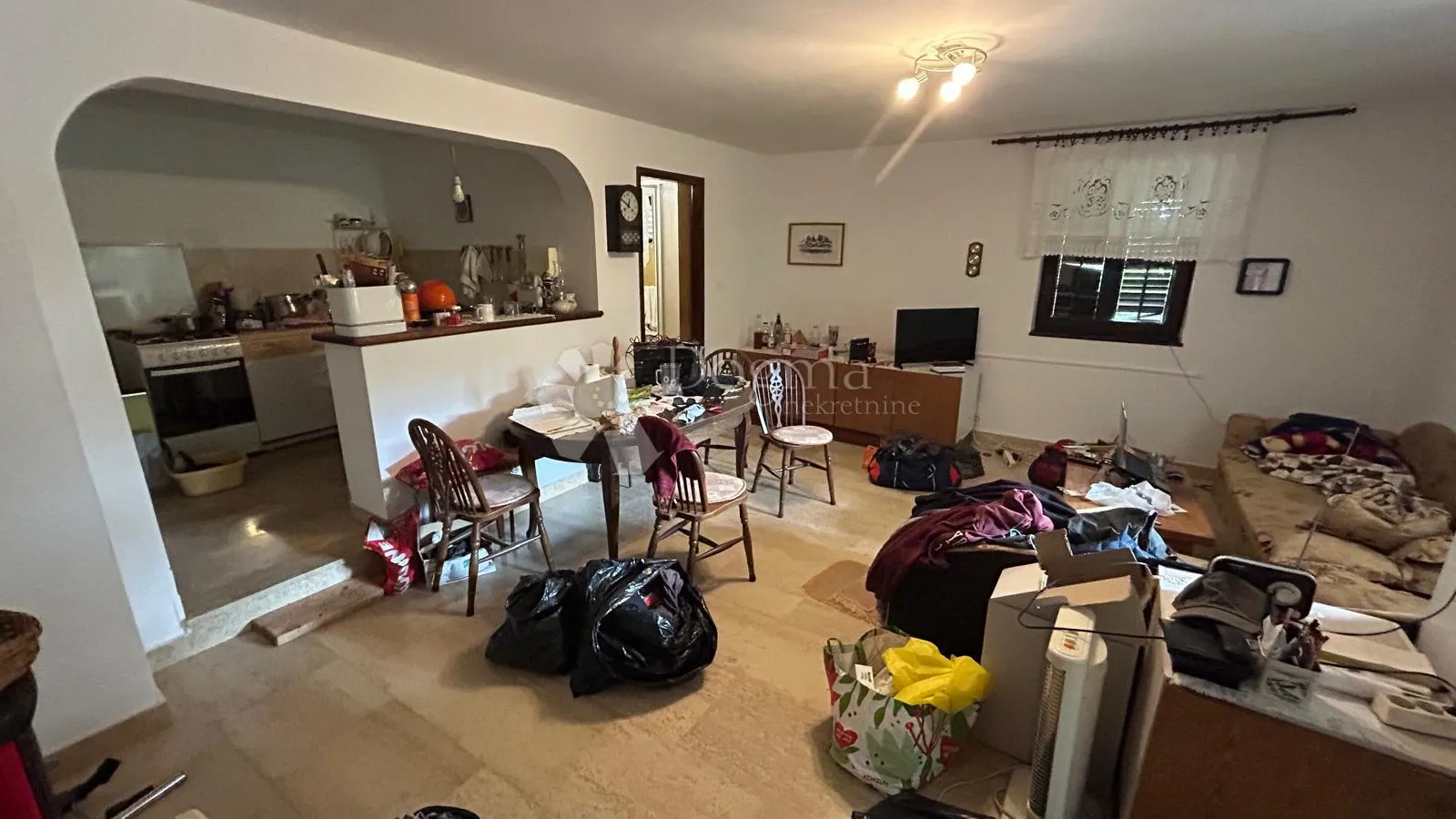 samostojeća kuća u roh-bau fazi s useljivim stanom - krnica - slika 4