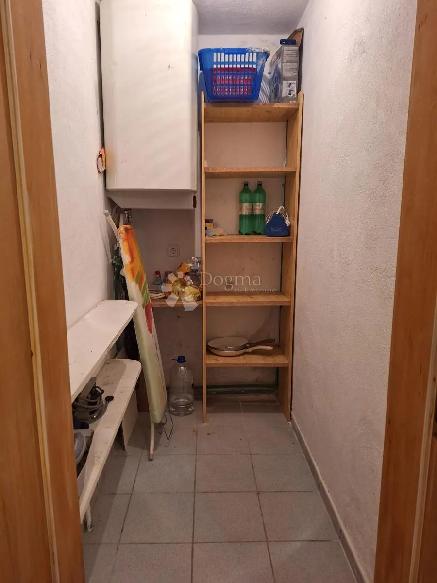 stan u apartmanskoj kući – samo 100 m od mora! - slika 11