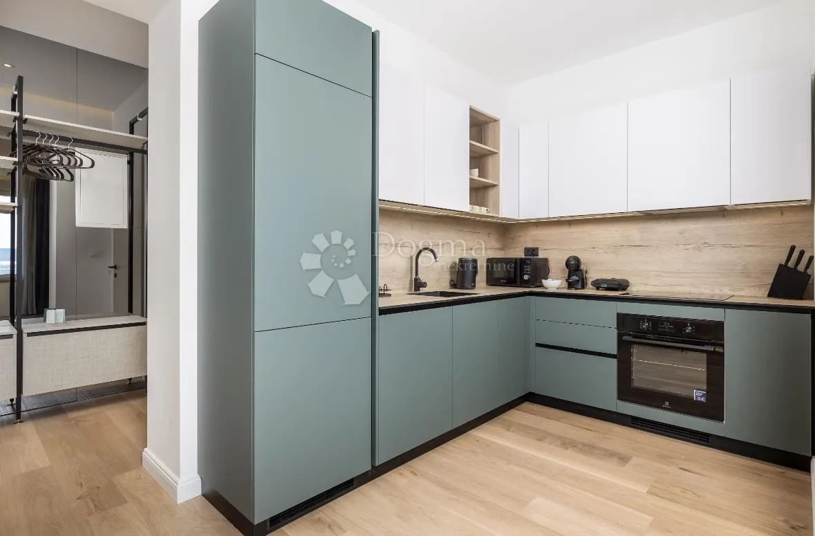 rijeka, centar, 156 m2. divota od 3 stambene jedinice! - slika 9