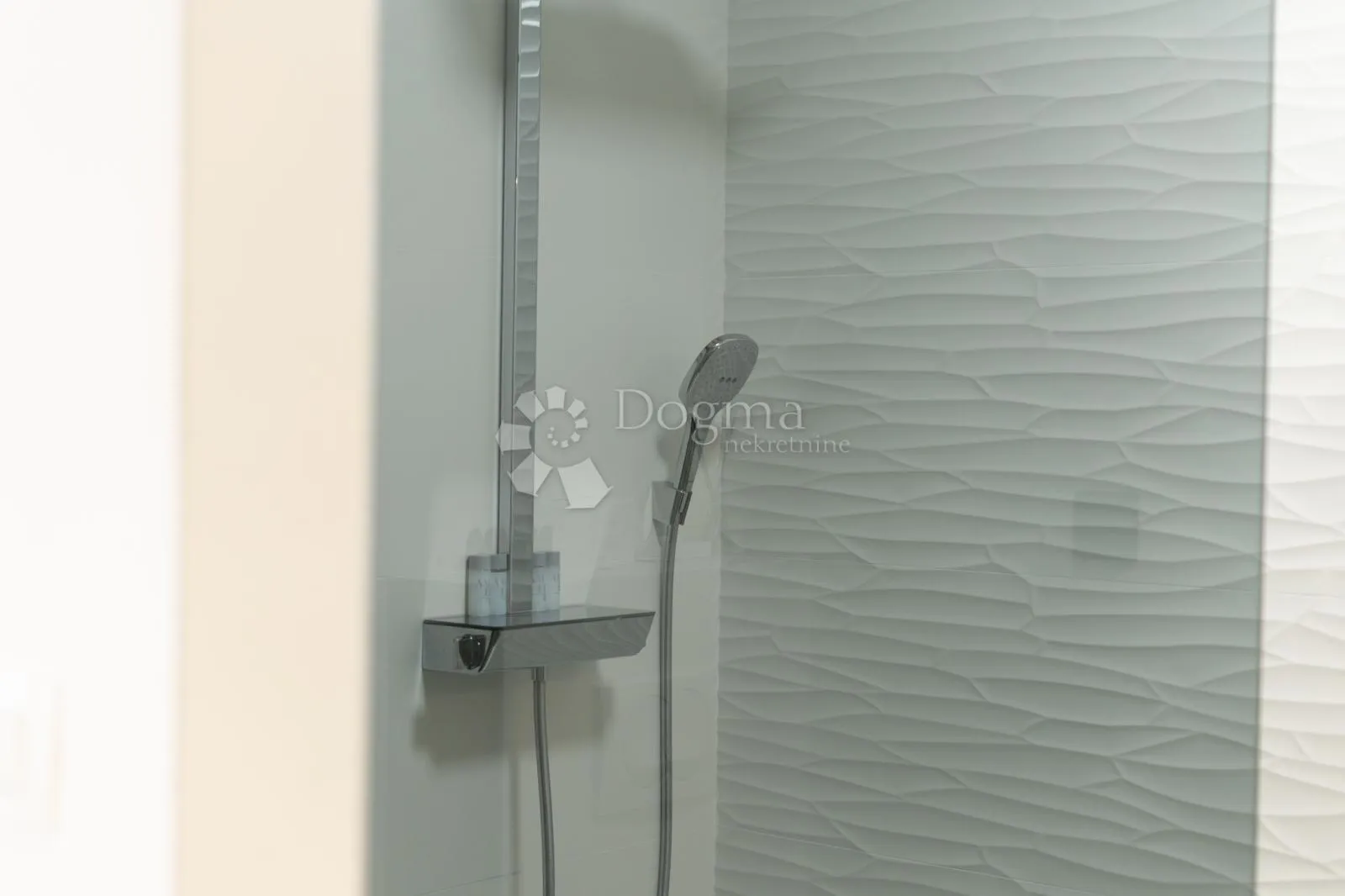 studio app za najam u centru rijeke - slika 10