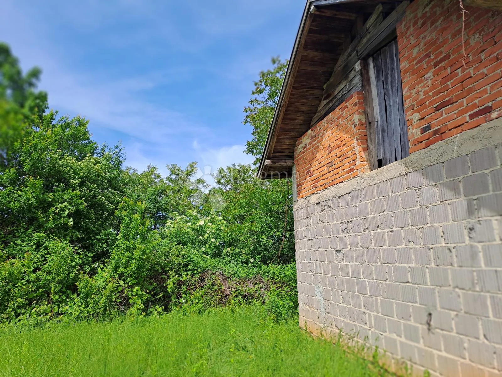 sunčano imanje na obroncima petrove gore - slika 17