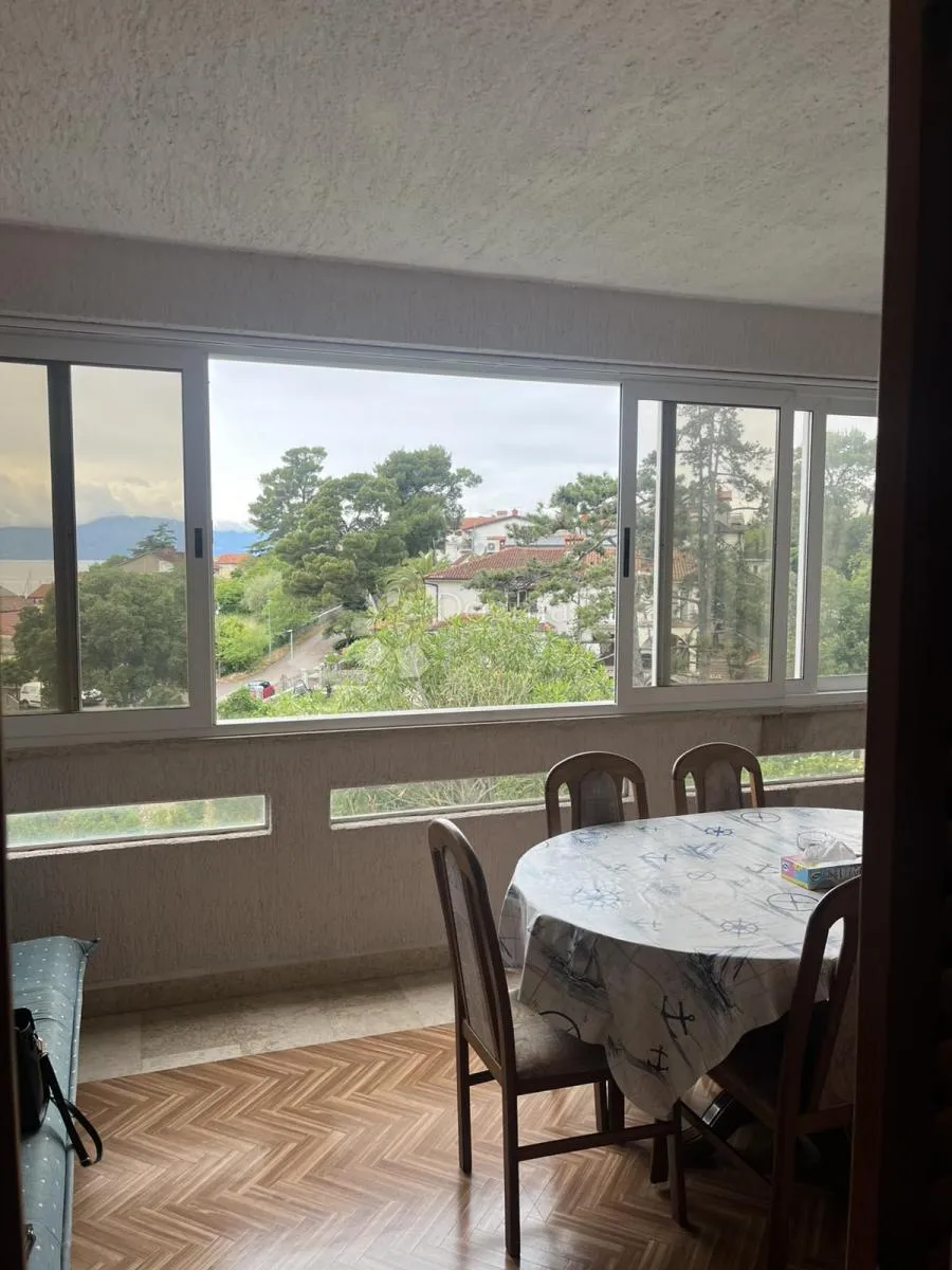 malinska, apartman na sjajnoj lokaciji - slika 3