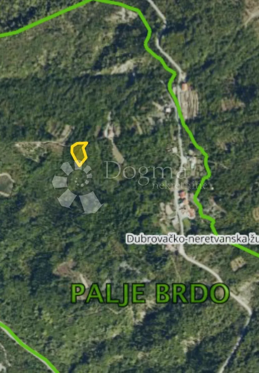 atraktivna parcela s tri izvora vode, 11700 m2 - slika 4