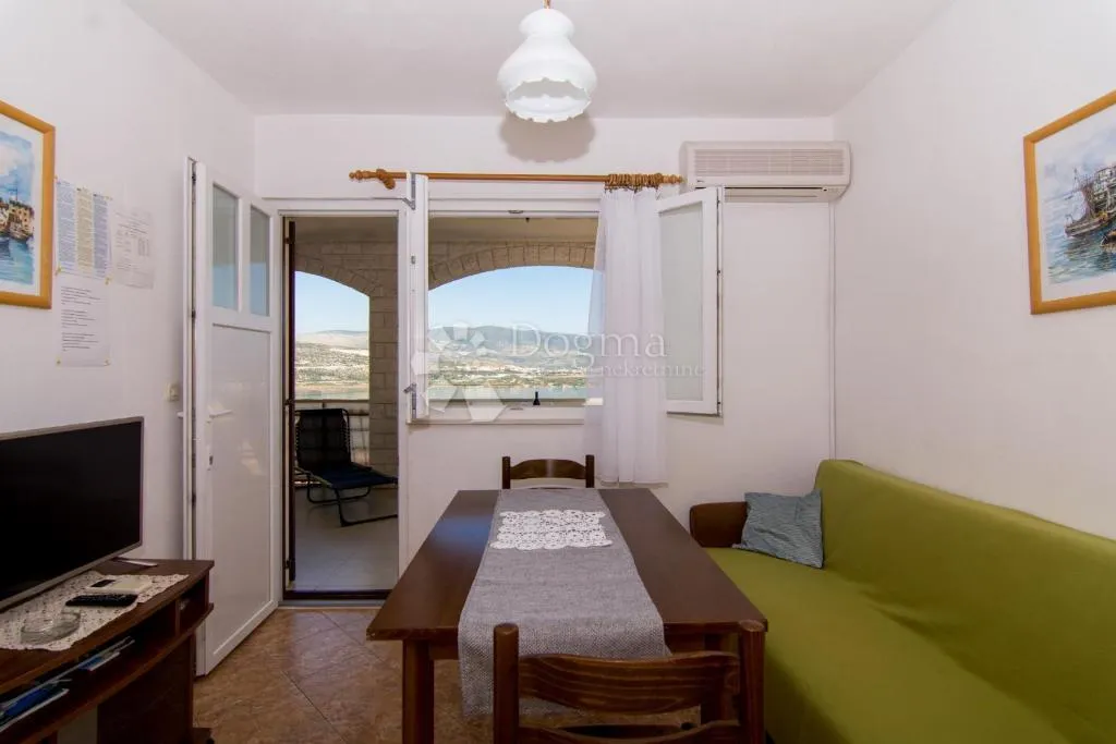 apartmanska samostojeća kuća u mjestu mastrinka! o.čiovo - slika 8