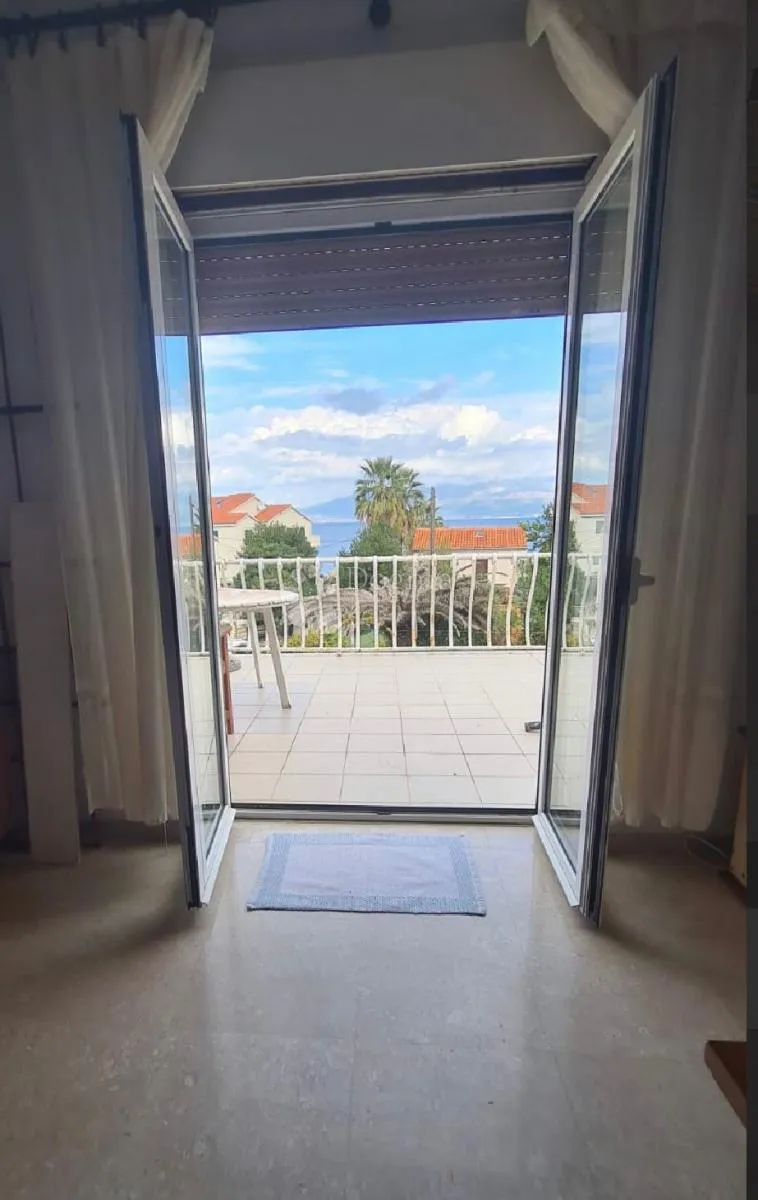kuća 80m od mora, sutivan, brač - slika 9
