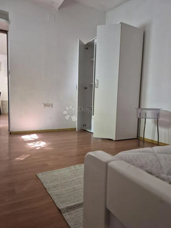 komforan 1soban, južna orijentacija - slika 2