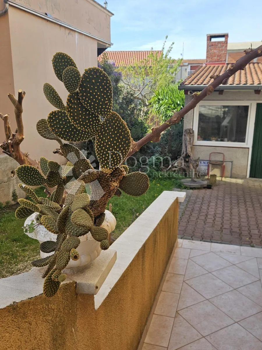 apartmanska kuća u pakoštanima - slika 29