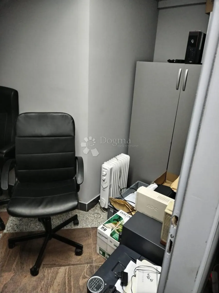 poslovni prostor u samom centru grada - slika 6