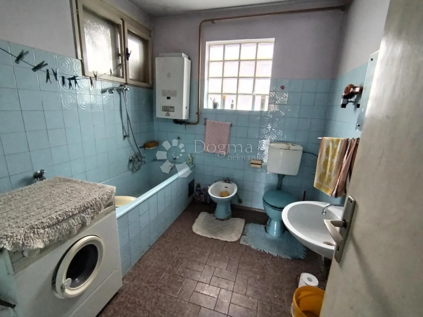 visoka prizemnica s okućnicom 1.300 m² – haganj - slika 11