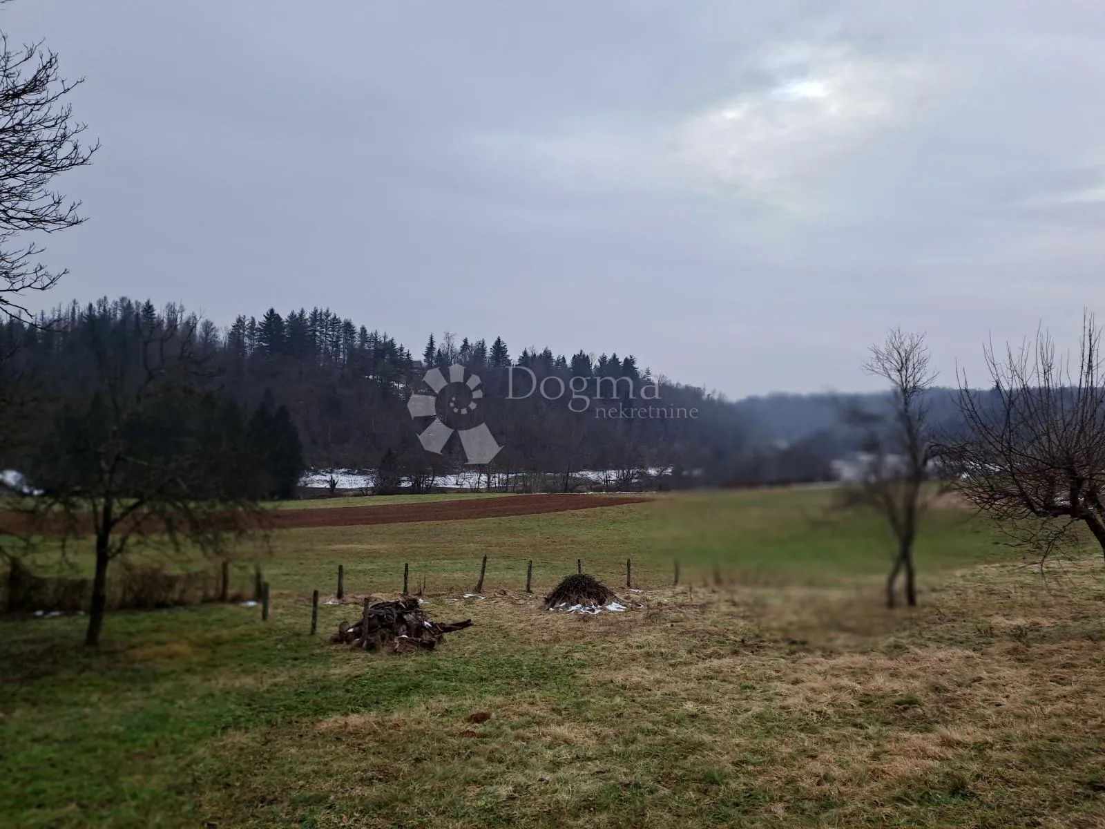 dobra lokacija s pogledom na dobru :-) - slika 7