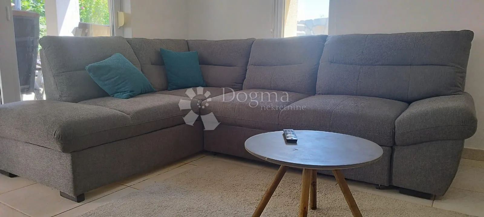 grad krk - apartman s velikom okućnicom - slika 3