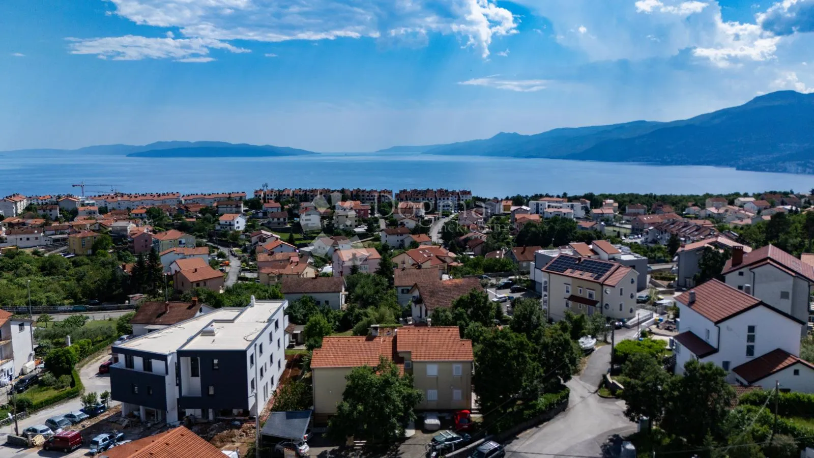 srdoči-240m2 više parkirna mjesta,okućnice 931m2 - slika 40