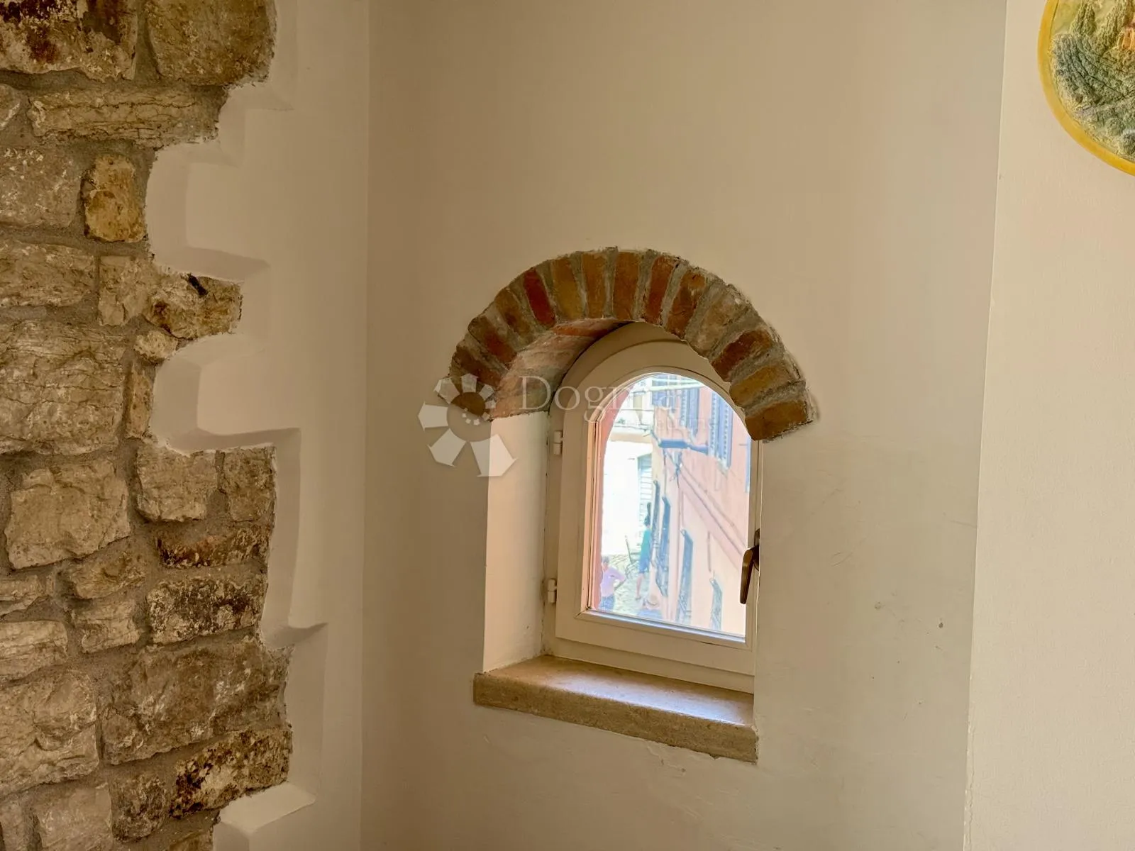 rovinj - kuća sa šest apartmana u srcu starog grada - slika 17