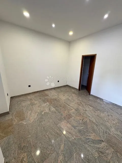 belveder – najam poslovnog prostora 36 m², prizemlje - slika 2