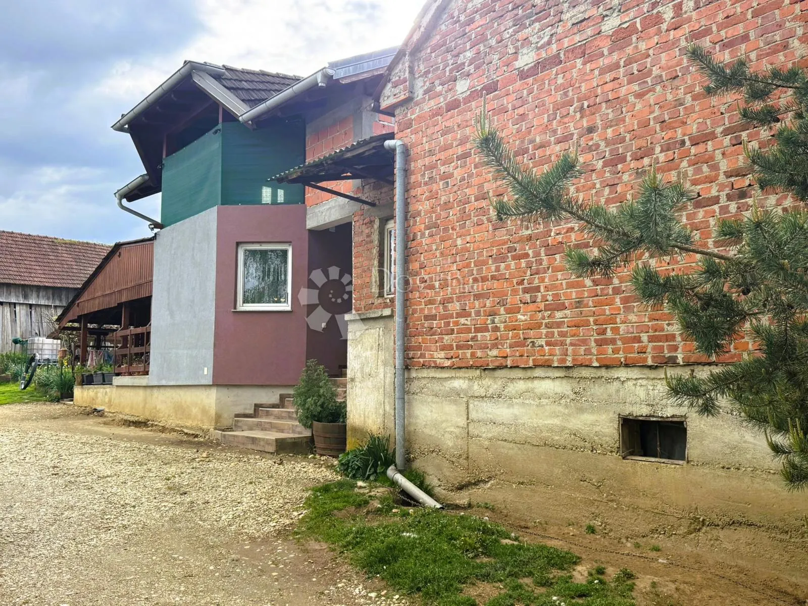 kuća + pomoćni objekti - sve na jednom mjestu - slika 13