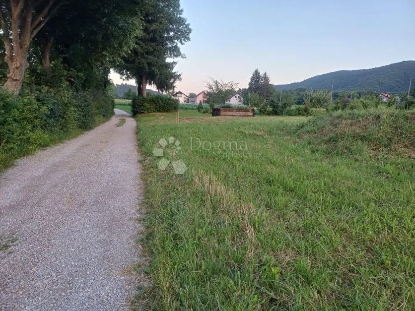 građevinsko zemljište na samoj obali rijeke dobre - slika 4