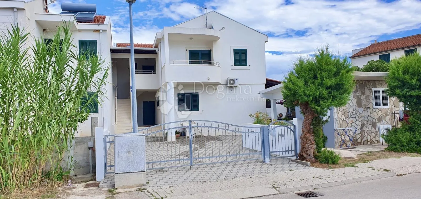 samo u dogmi! hvar, 10m od plaže, prekrasna kuća sa 4 apartmana - slika 37