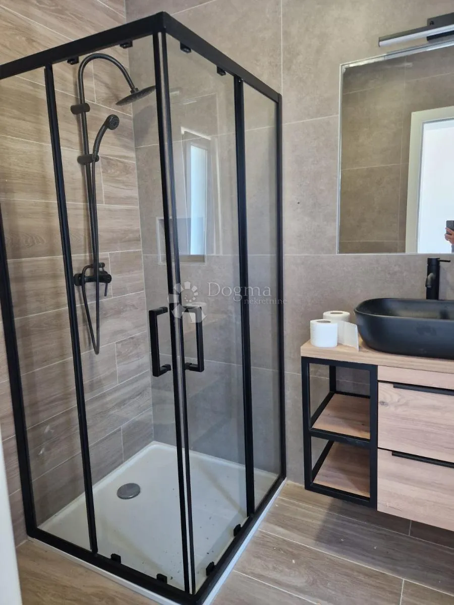 apartman 50 m od plaže - slika 4
