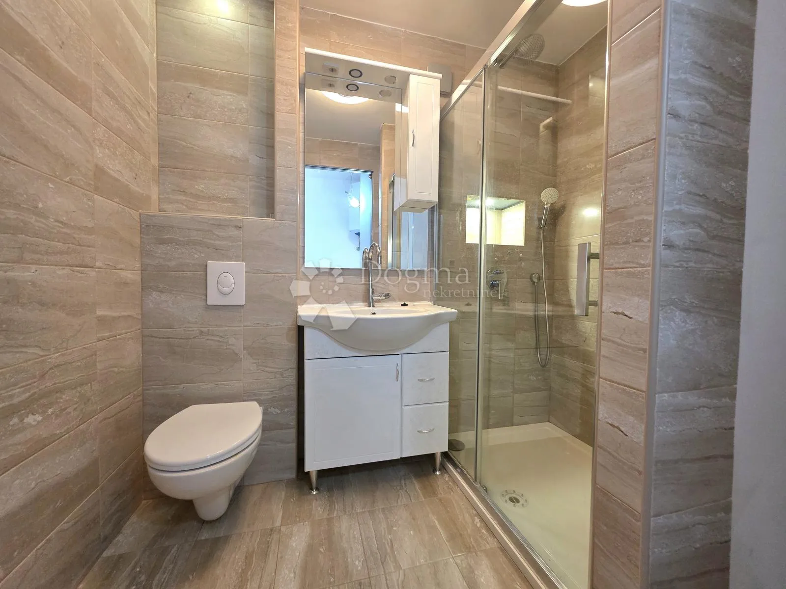 prodaja, stan, karlovac, nkp 50m² + 20m² terase, grabrik - slika 12