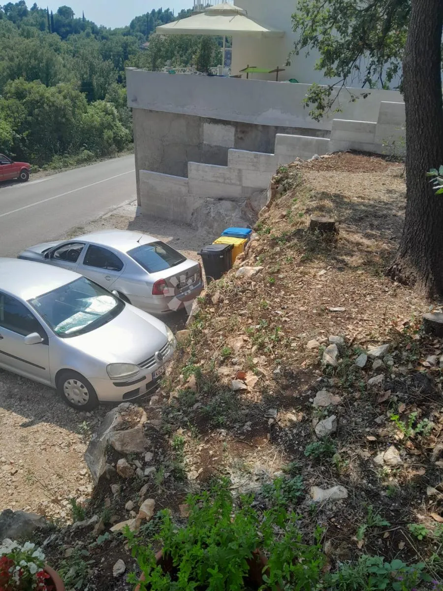 kuća u popovićima - blizina plaže pasjača - slika 22