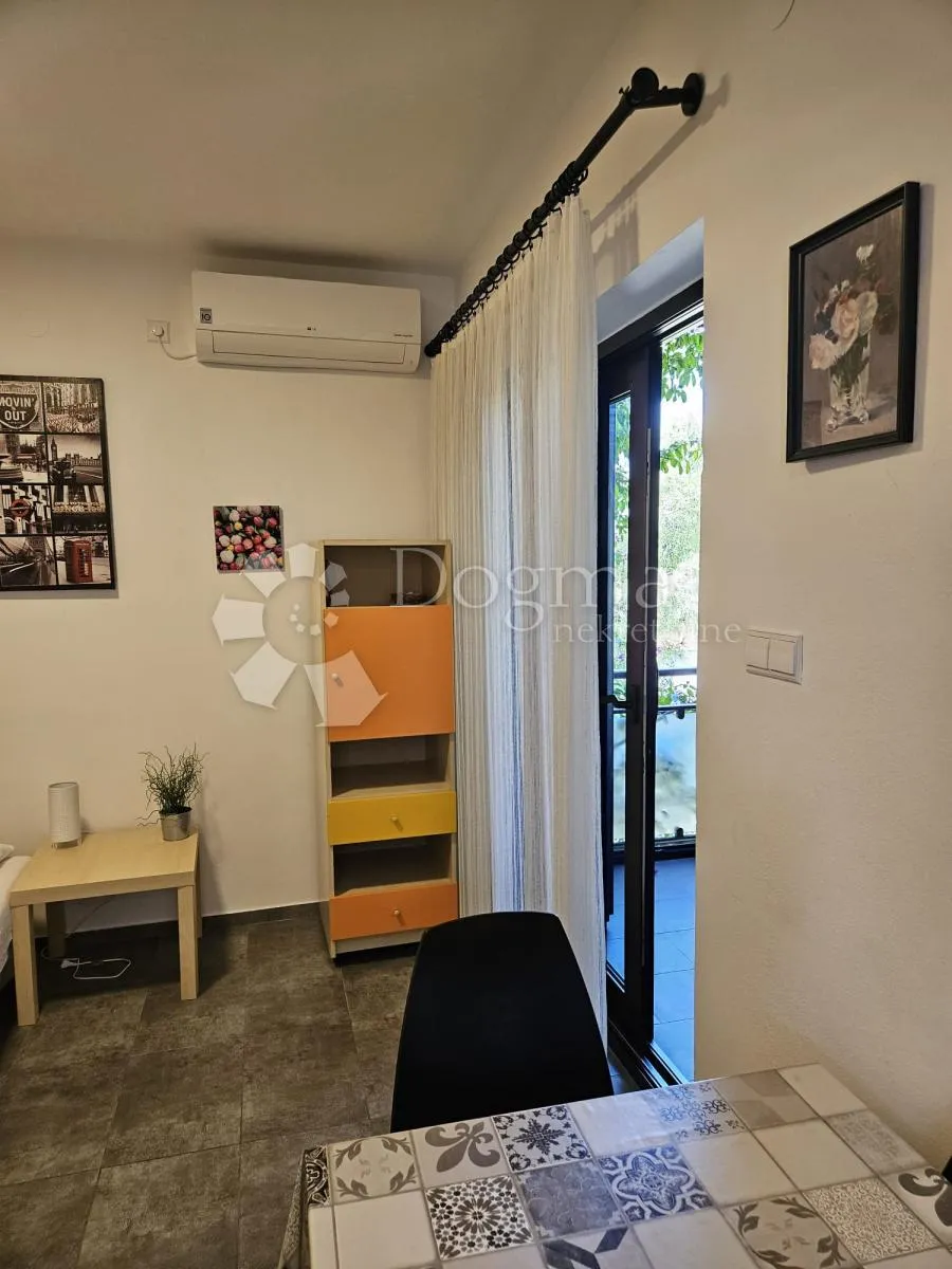 kuća za život i investiciju novalja - slika 9