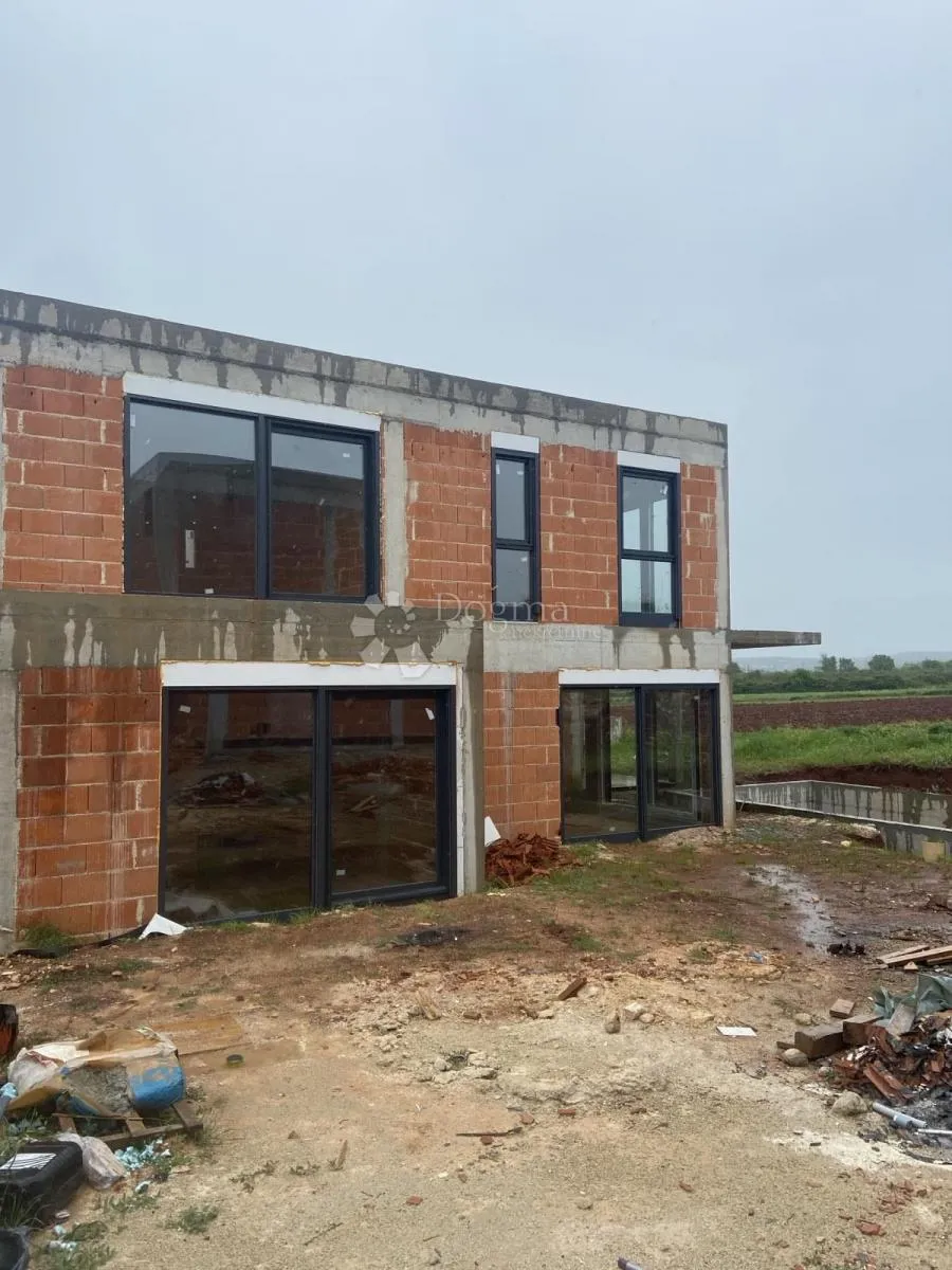 tar-vabriga villa u izgradnji - slika 6