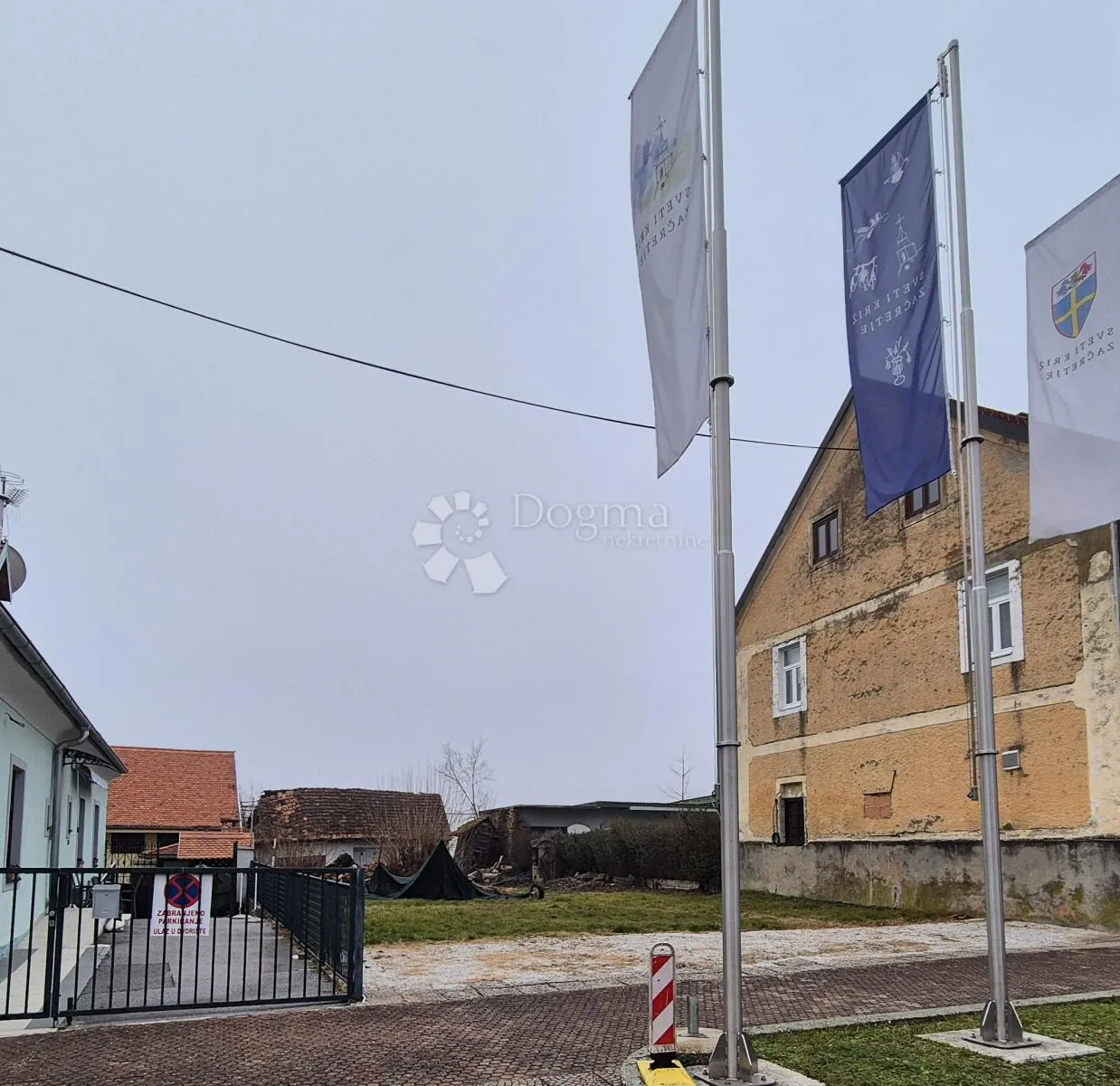 građevinsko zemljište 698m² u centru sv. križ začretja! - slika 1