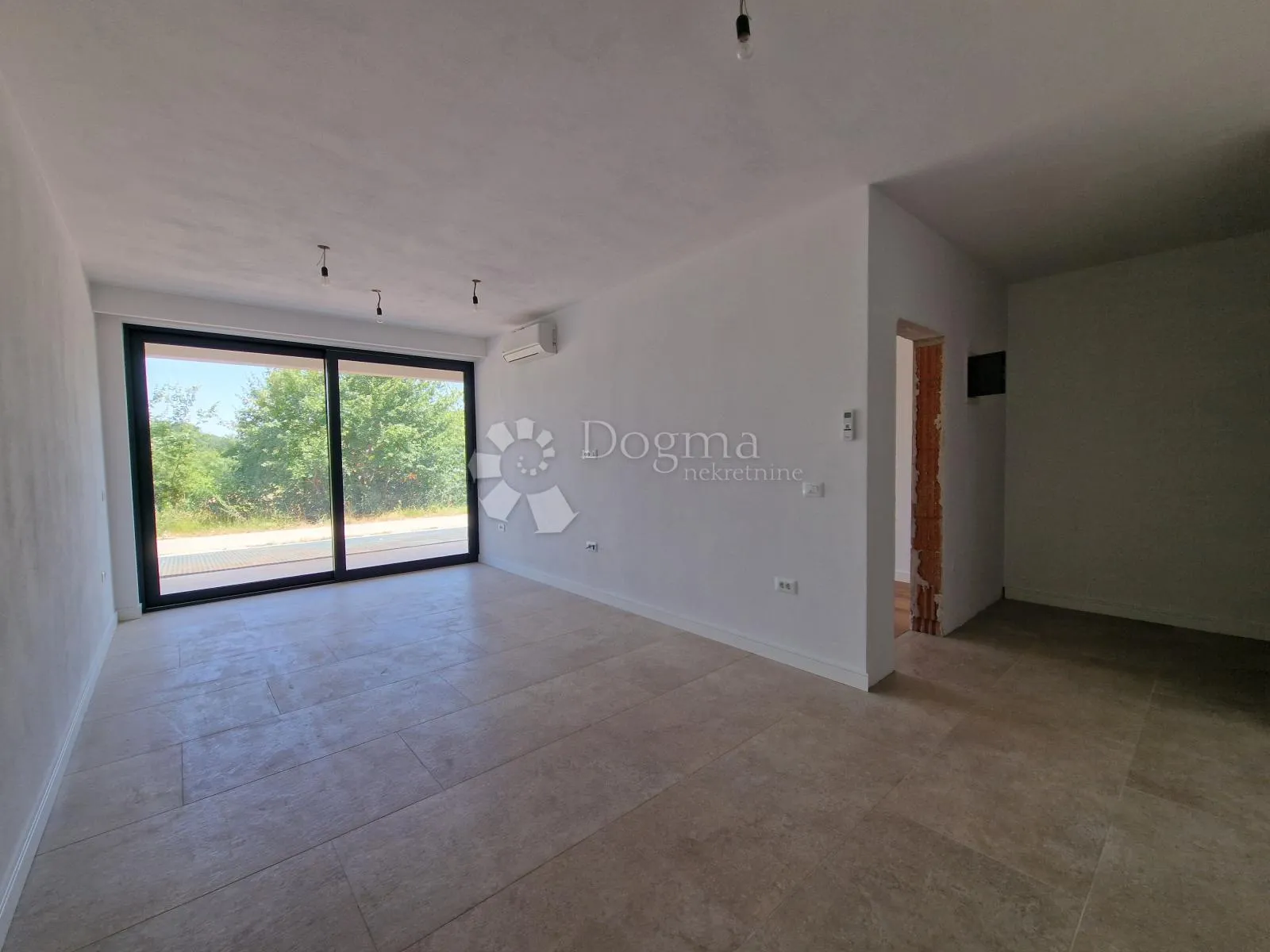 premium novogradnja, stan 66 m2 + dvorište - rovinj, okolica - slika 4