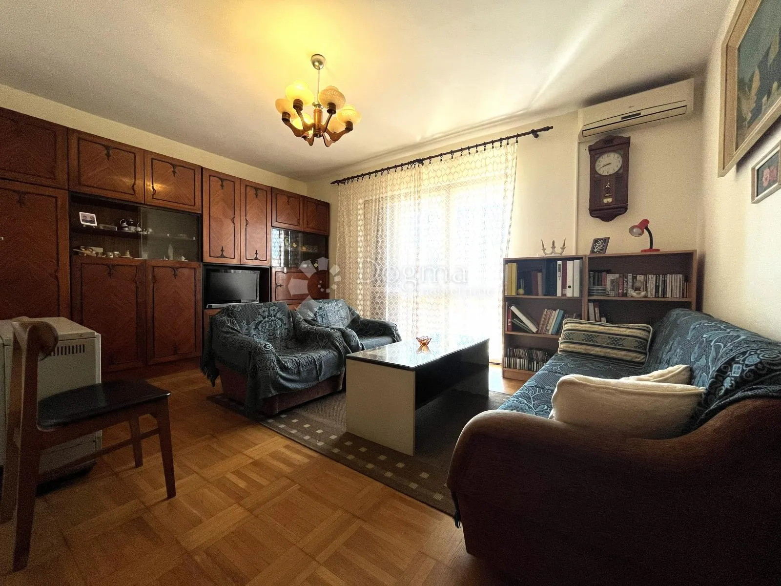 umag okolica, kuća sa 3 stana i pogledom na more - slika 11