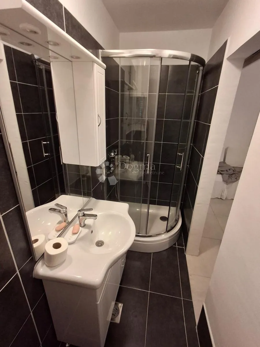 otok rab, lopar, kuća sa 3 apartmana 300 m od mora! - slika 30
