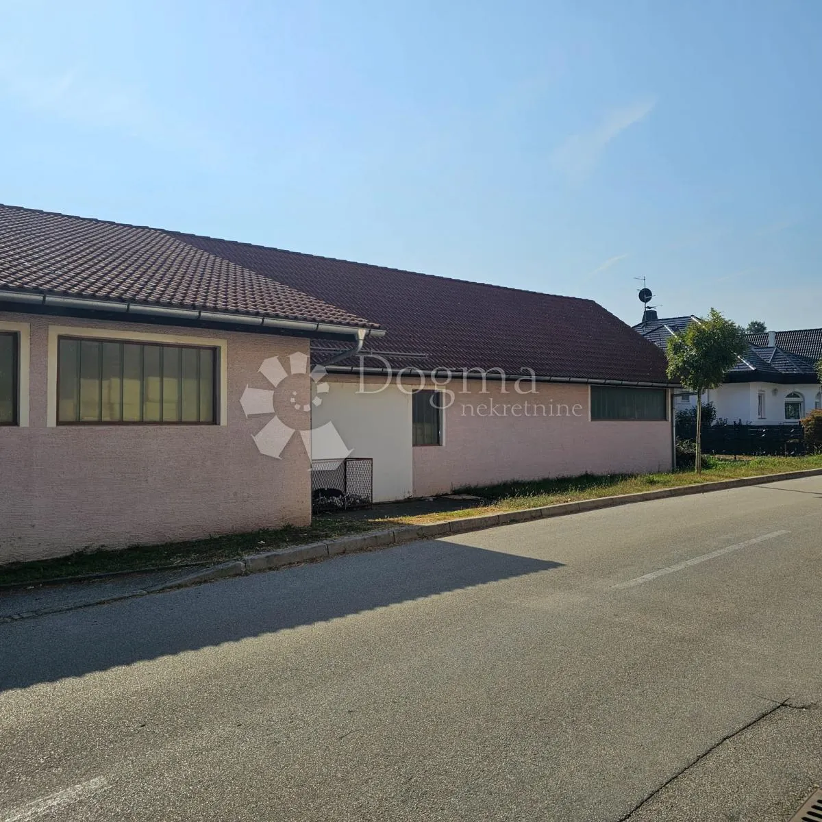poslovna zgrada sa skladištem i uredima u blizini varaždina - slika 8