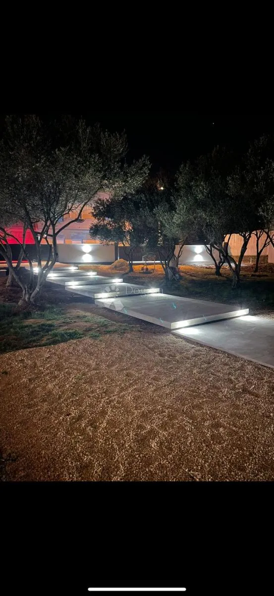 prilika u bibinju – kuća na 100m od mora - slika 4