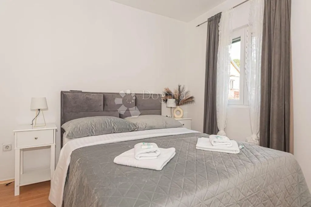 šibenik-penthouse s pogledom na more - slika 37