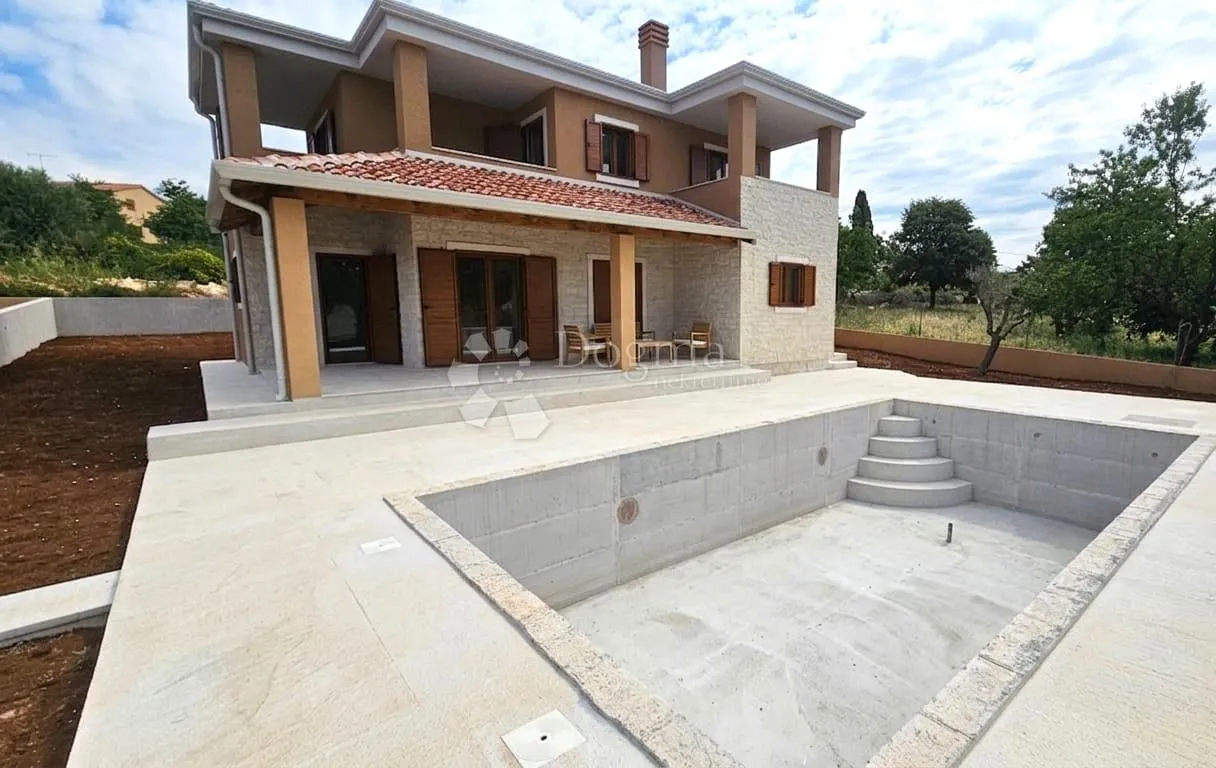 poreč okolica - luksuzna vila s 4 spavaće sobe, pogled more! - slika 2