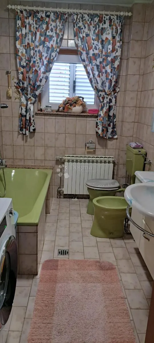 stambeno poslovni objekt u centru grada - slika 28