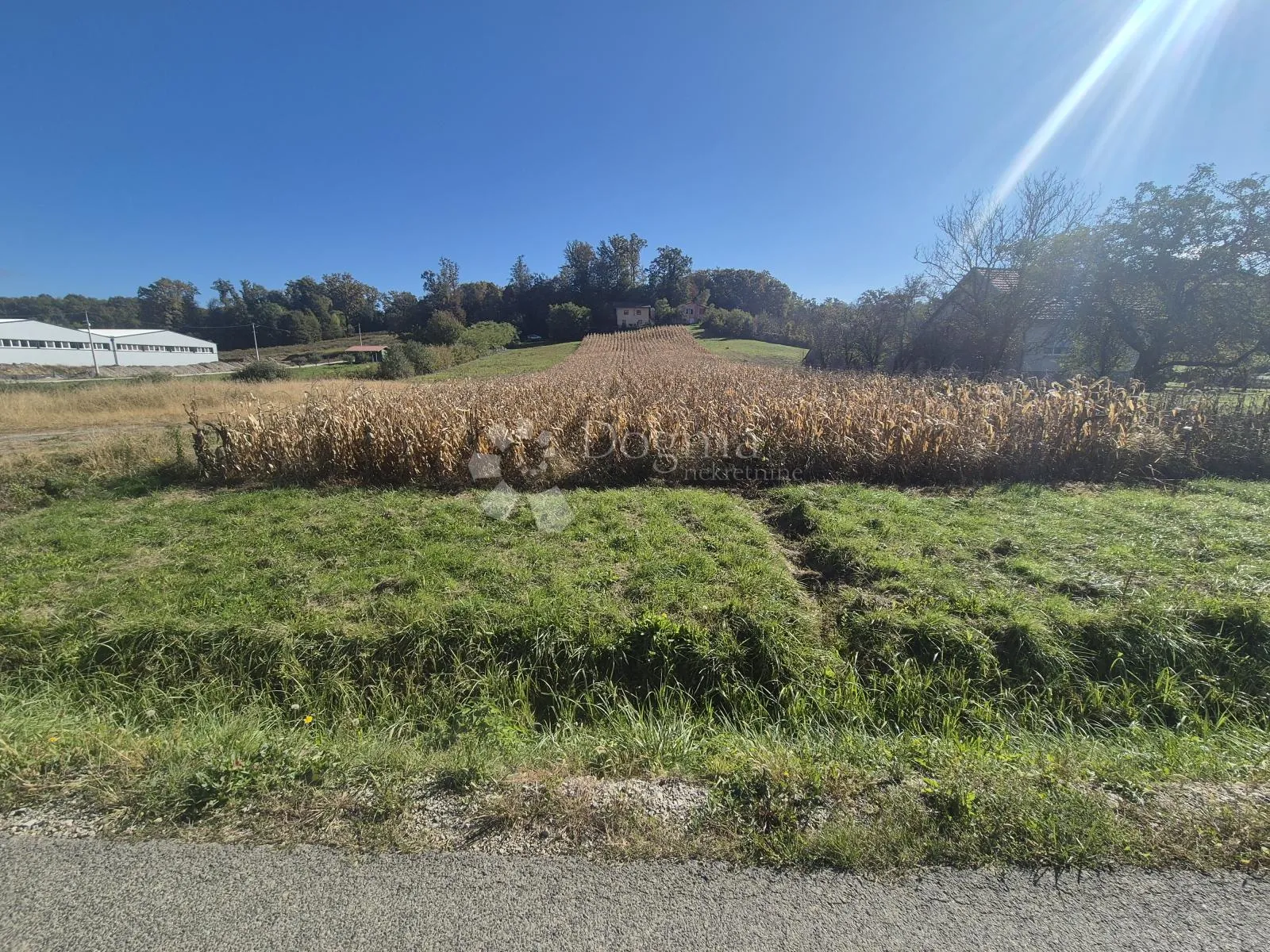 građevinsko zemljište 4.266m² na odličnoj lokaciji u jakovlju! - slika 2