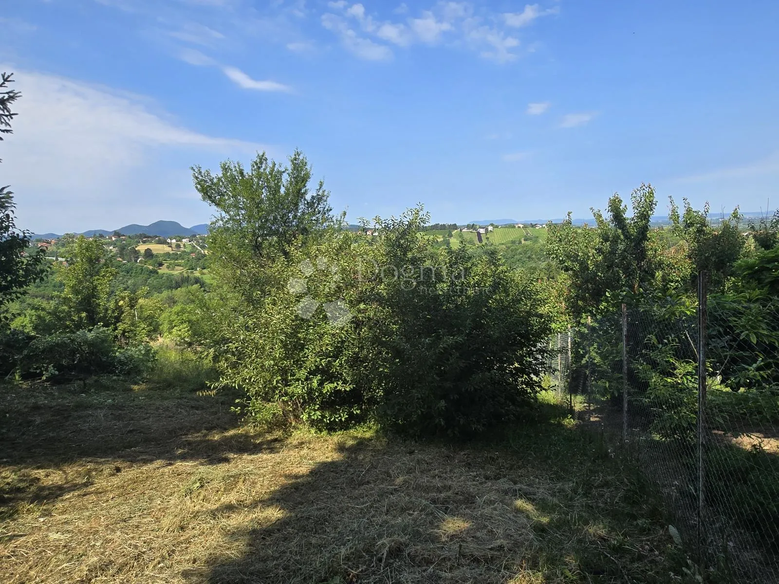 zemljište sa dušom i pogledom - slika 17