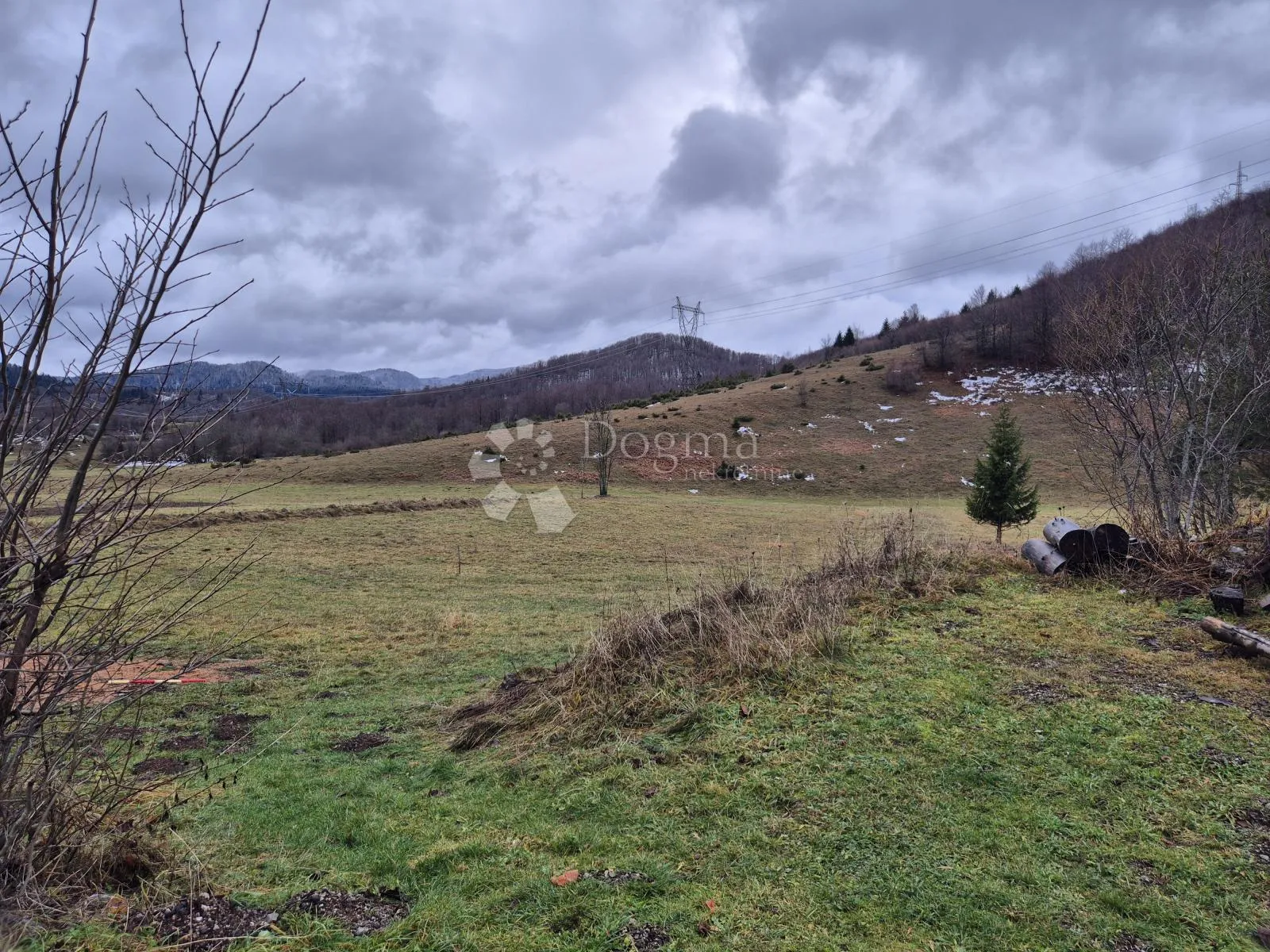 građevinsko 1588m2 + poljoprivredno 6313m2 mrkopalj - slika 2