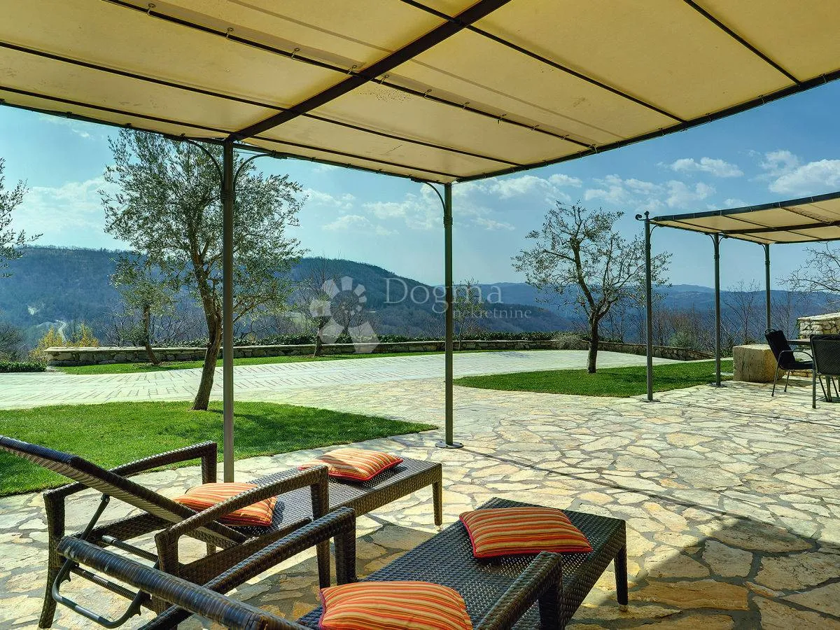 kamene vile u rustikalnom stilu s panoramskim pogledom - slika 50