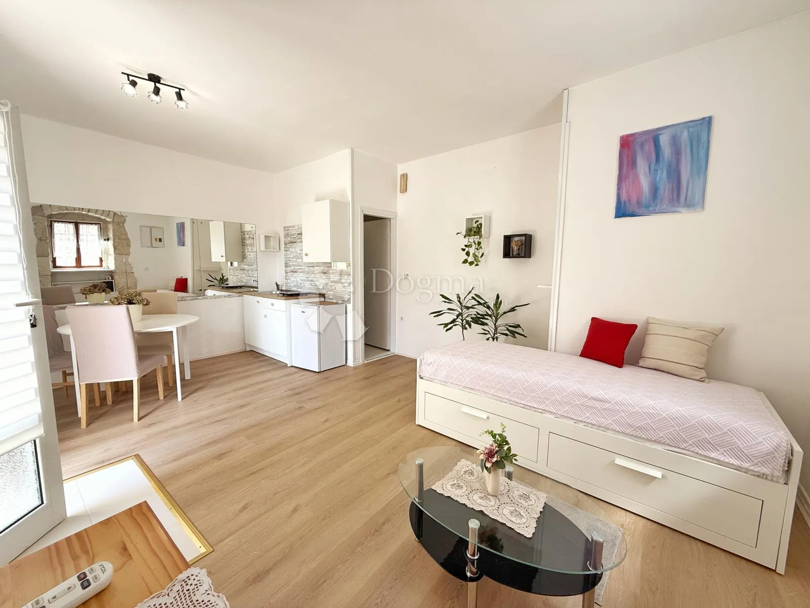 studio apartman u centru medulina - slika 3