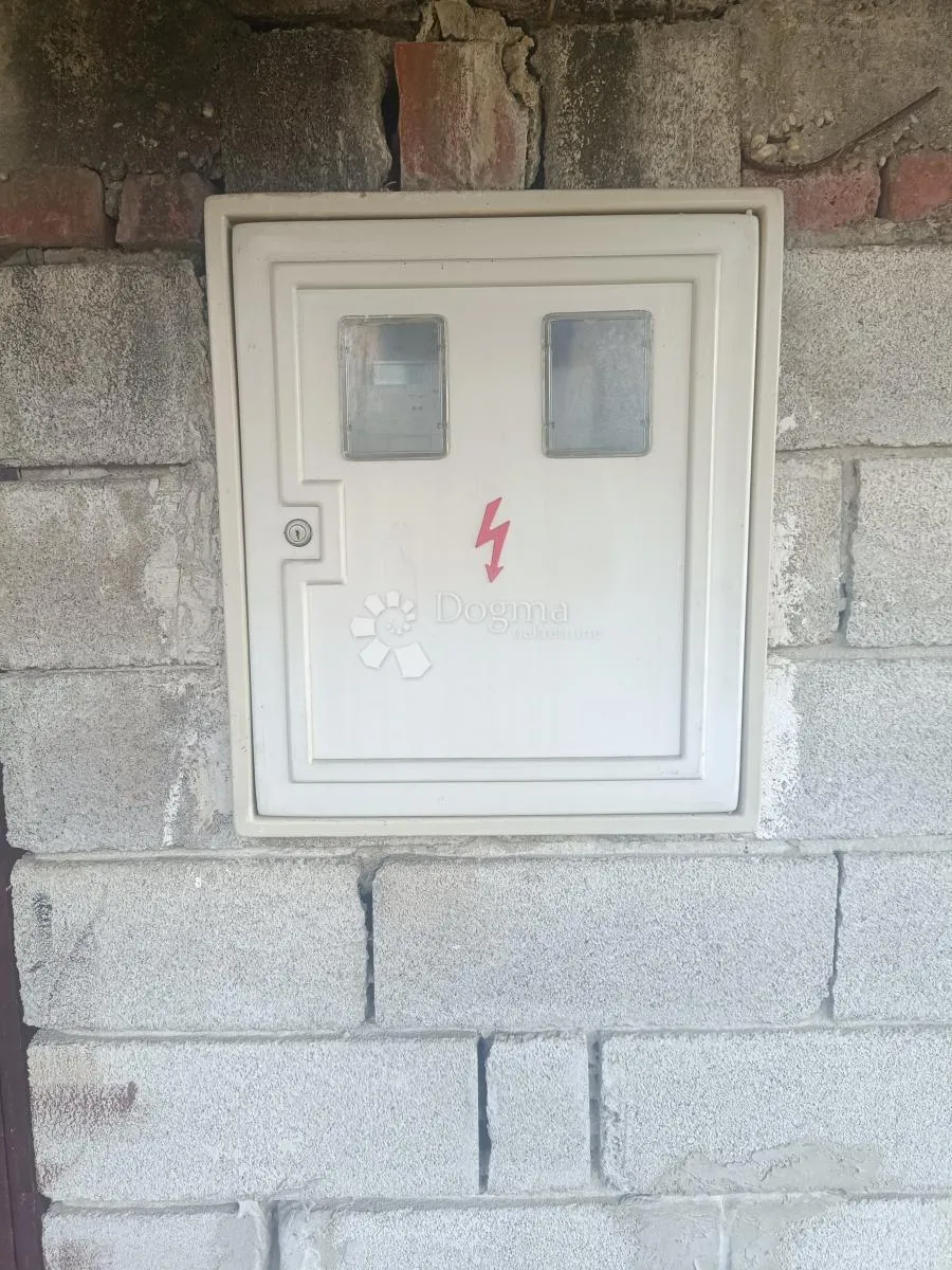kuća na imanju 1 km od brze ceste - slika 16