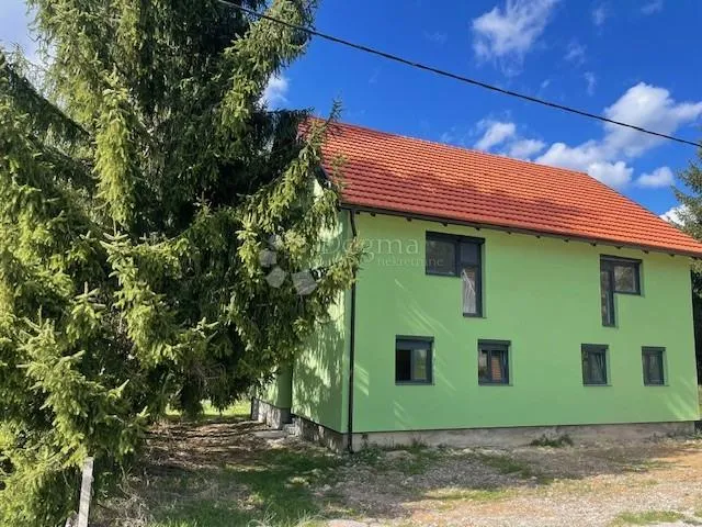 odlična apartmanska kuća na bjelolasici, jasenak - slika 1