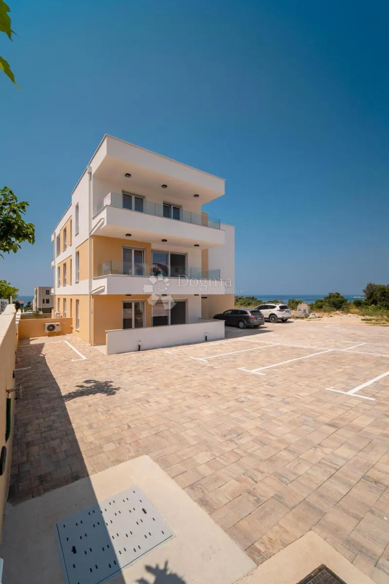 useljiva novogradnja u novalji - samo 800m od plaže - slika 10