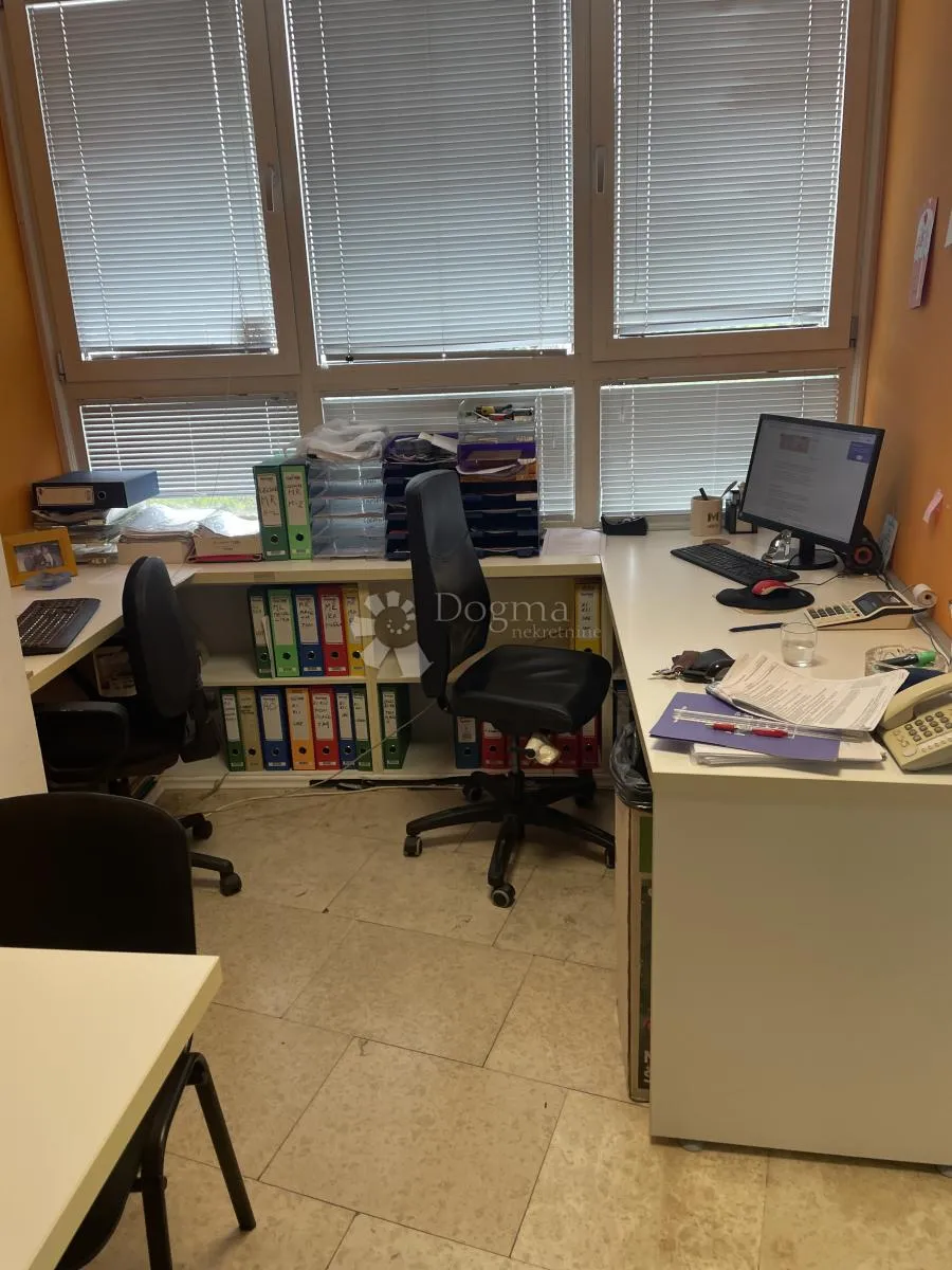 88 m2 odličnog poslovnog prostora za najam - slika 2
